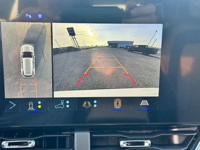 New 2027 Polar White Tricoat Chevrolet ACTIV image 15