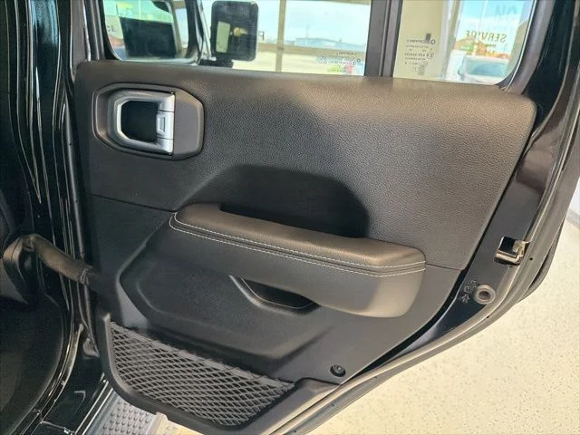 Used 2021 Black Jeep Unlimited Sahara image 42