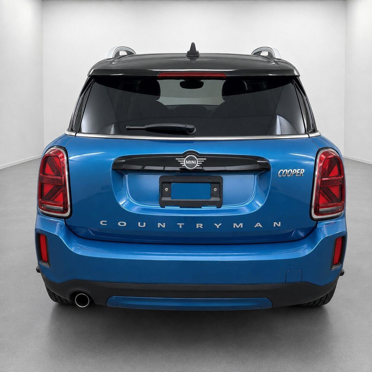 Used 2022 Island Blue Metallic MINI Oxford Edition image 4