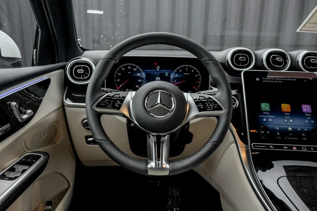 New 2026 Polar White Mercedes-Benz GLC 300 image 16