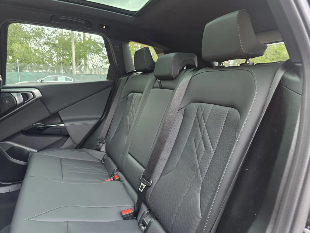 Used 2026 Black BMW 30 xDrive image 12
