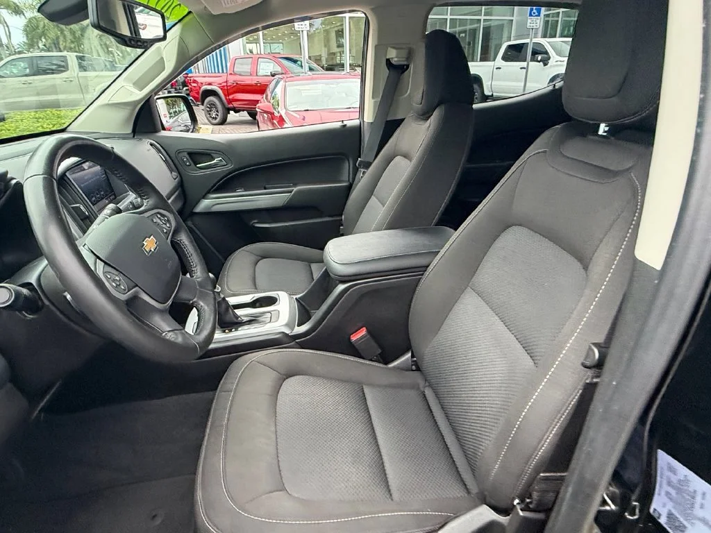 Used 2022 Black Chevrolet LT image 10