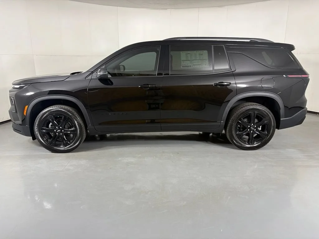 New 2027 Mosaic Black Metallic Chevrolet LT image 6