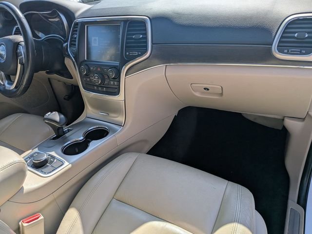 Used 2015 White Jeep Limited image 27