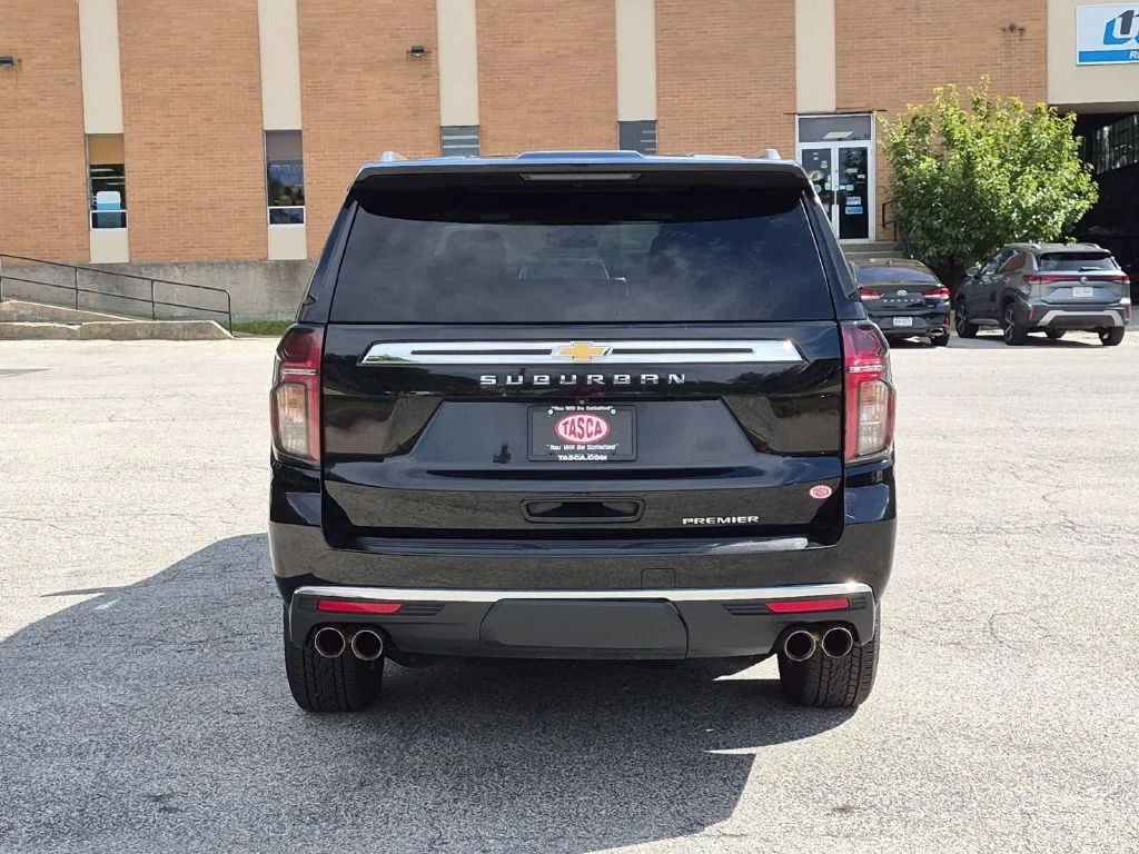 Used 2023 Black Chevrolet Premier image 4