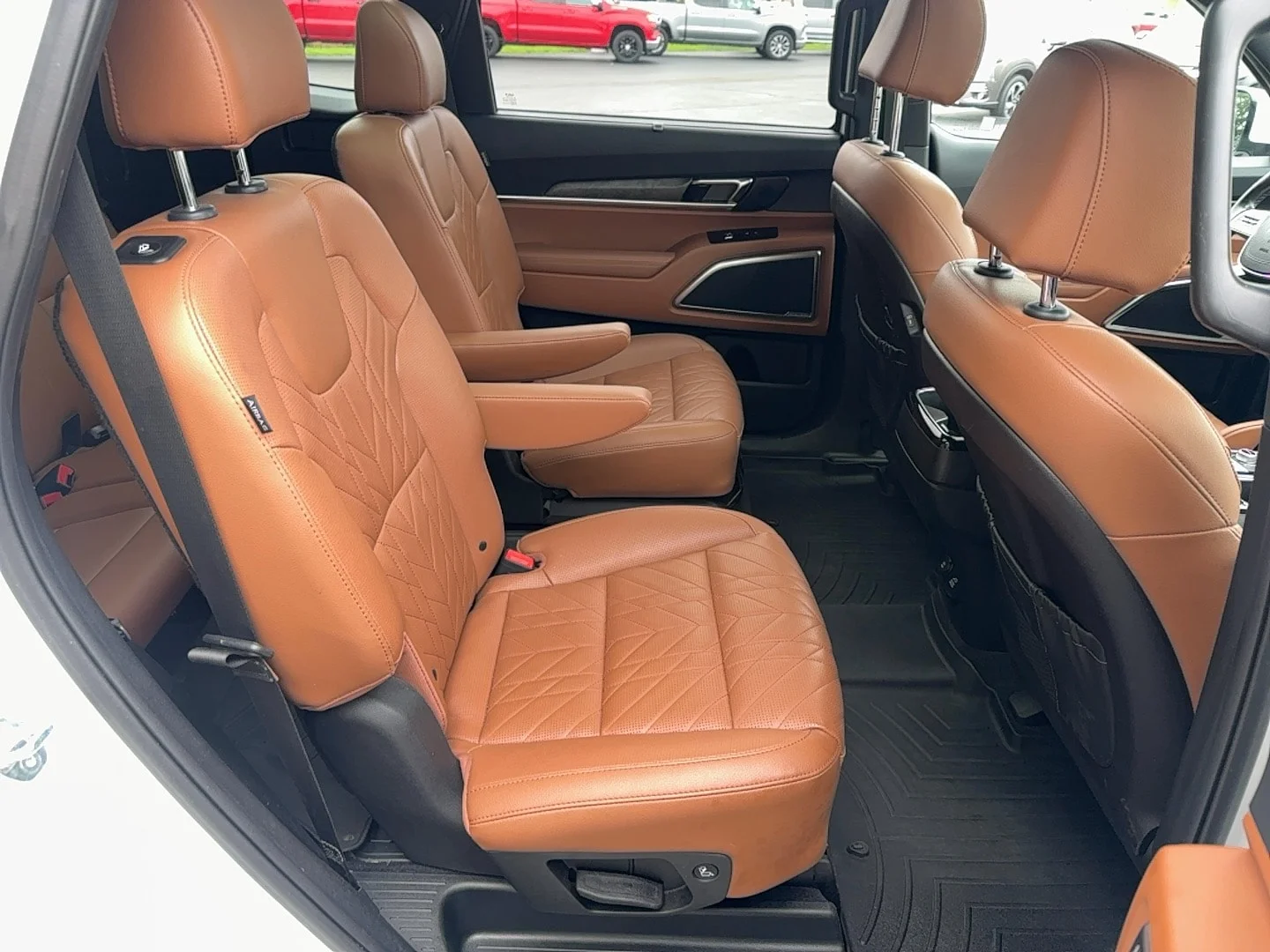 Used 2024 White Kia SX X-LINE image 34
