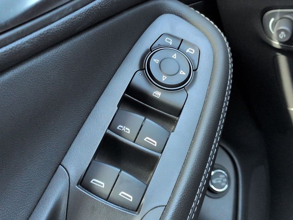 Used 2023 Black Buick Essence image 26