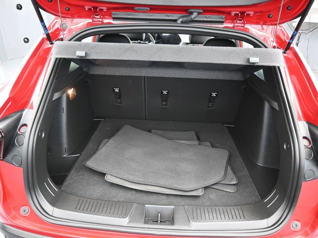 Used 2026 Apex Red Chevrolet 2RS image 33