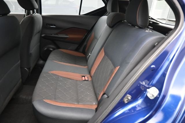 Used 2018 Blue Nissan SR image 25