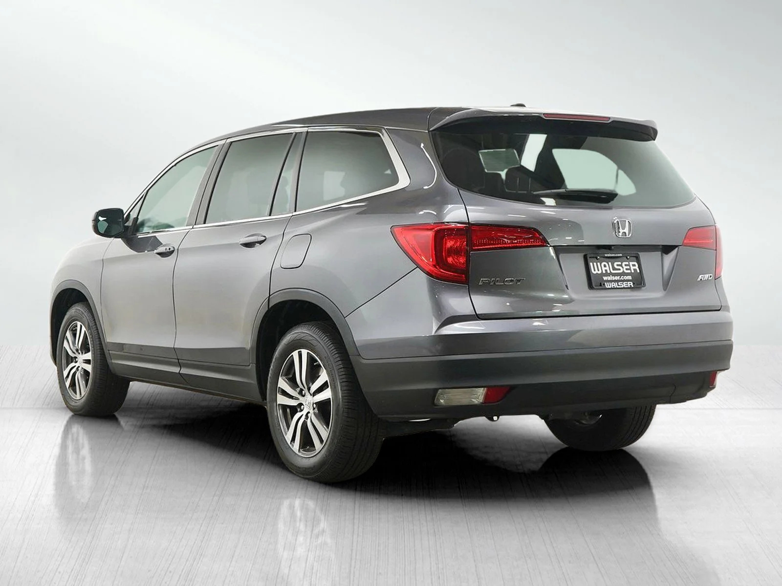 Used 2016 Gray Honda EX-L image 3