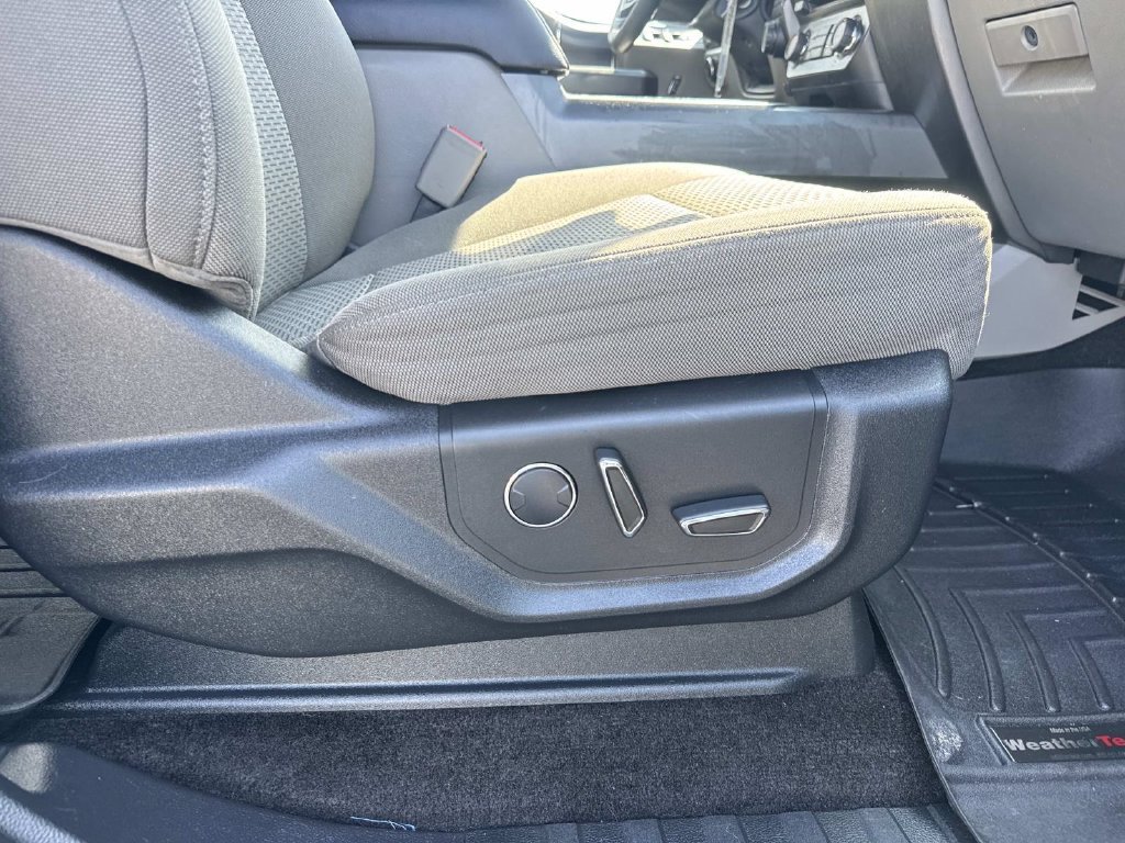Used 2017 Blue Ford XLT image 11