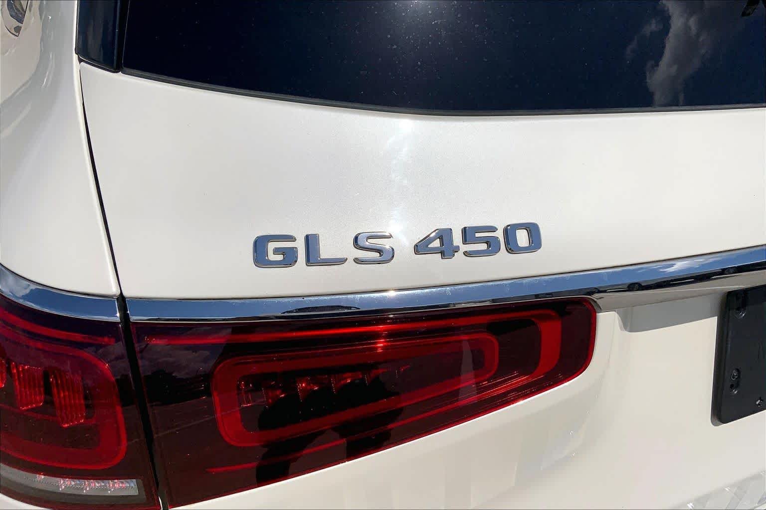 Used 2022 MANUFAKTUR Diamond White Bright Mercedes-Benz GLS 450 image 10