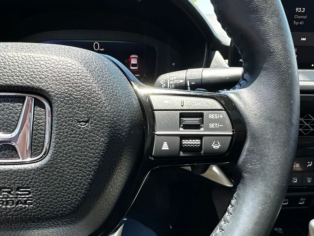 Certified Used 2024 White Honda Touring image 33