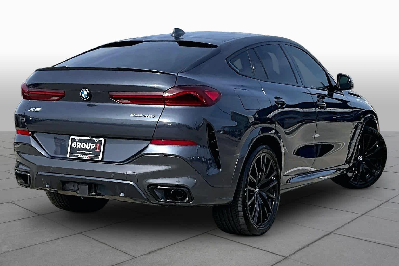 Used 2021 Arctic Gray Metallic BMW xDrive40i image 12