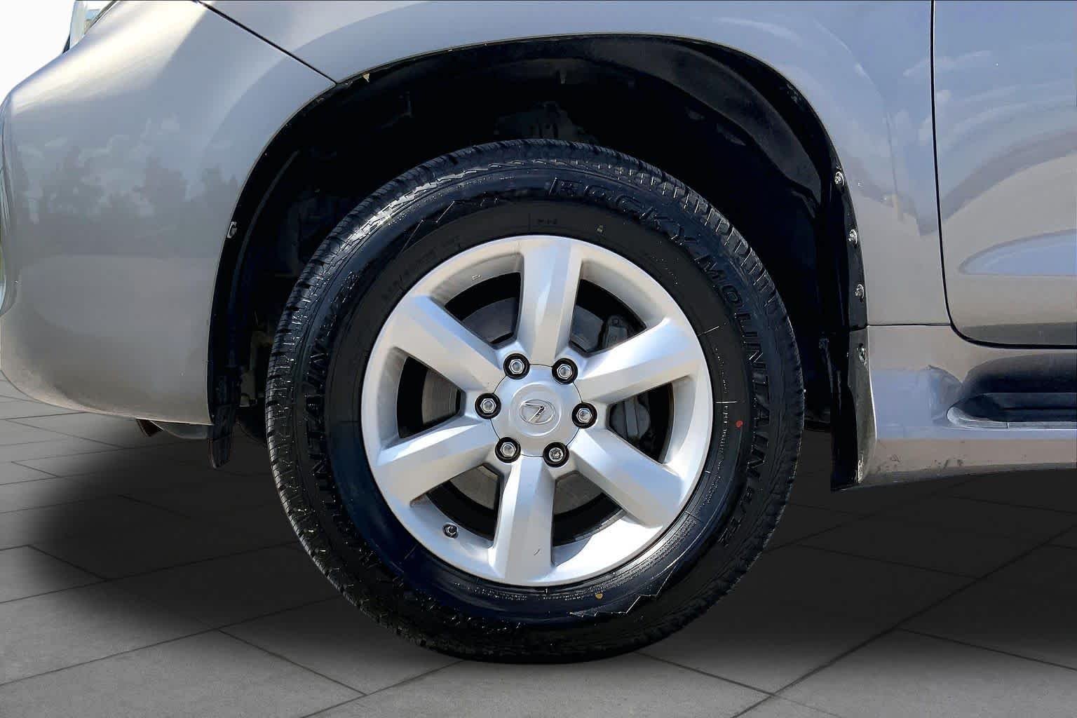 Used 2010 Knights Armor Pearl Lexus  image 10