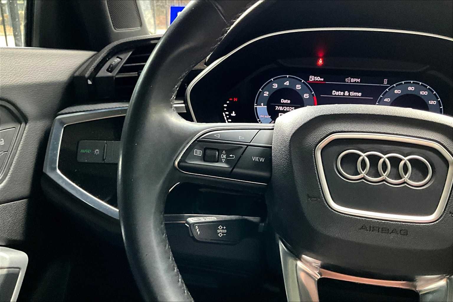 Used 2022 Mythos Black Metallic Audi Premium image 23