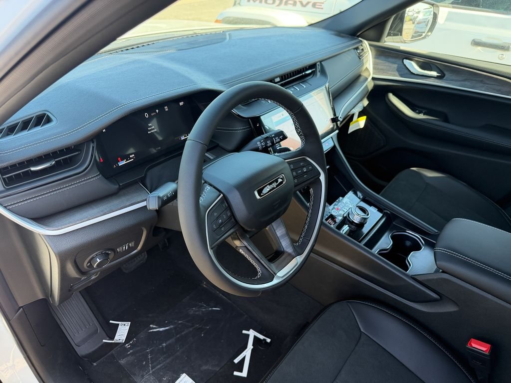 New 2026 Bright White Clearcoat Jeep Altitude image 9