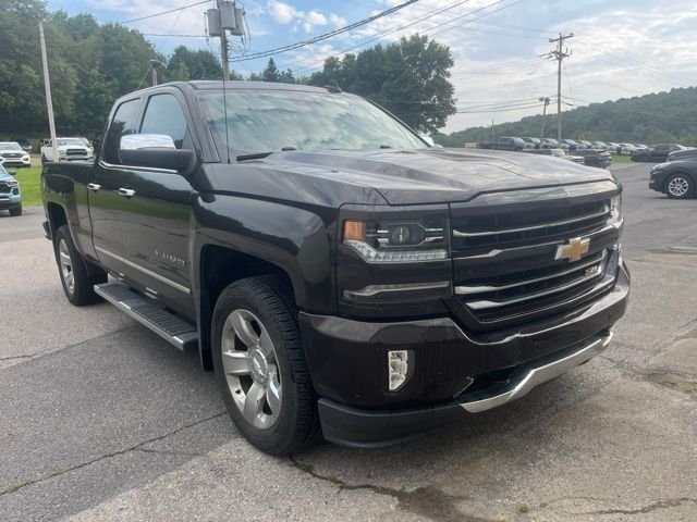 Used 2018 Brown Chevrolet LTZ image 3