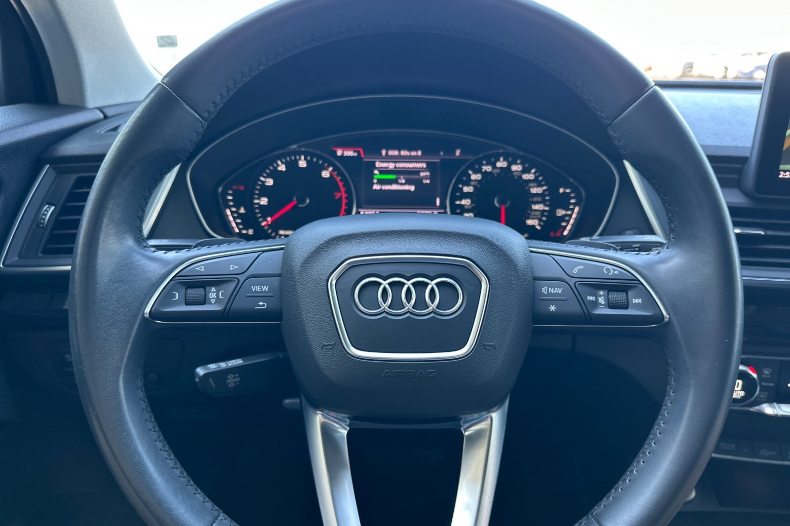 Used 2020 Glacier White Audi Premium image 23