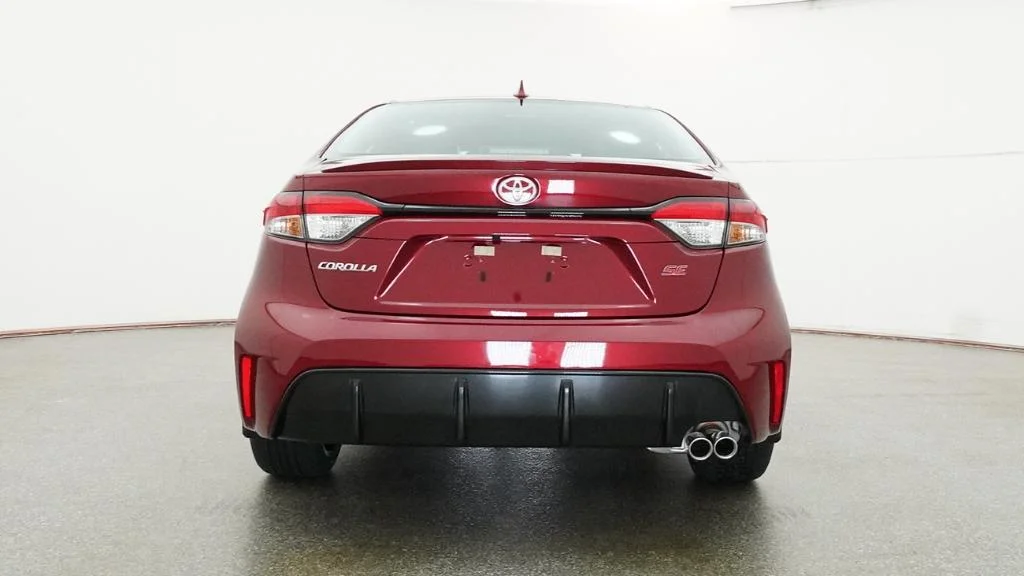 New 2026 Ruby Flare Pearl Toyota SE image 5