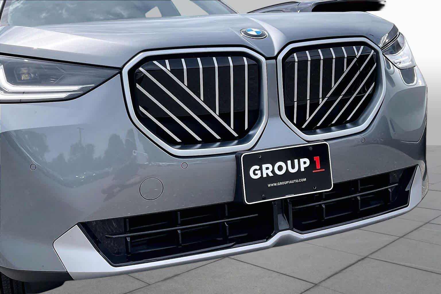 Used 2025 Skyscraper Gray Metallic BMW 30 xDrive image 31