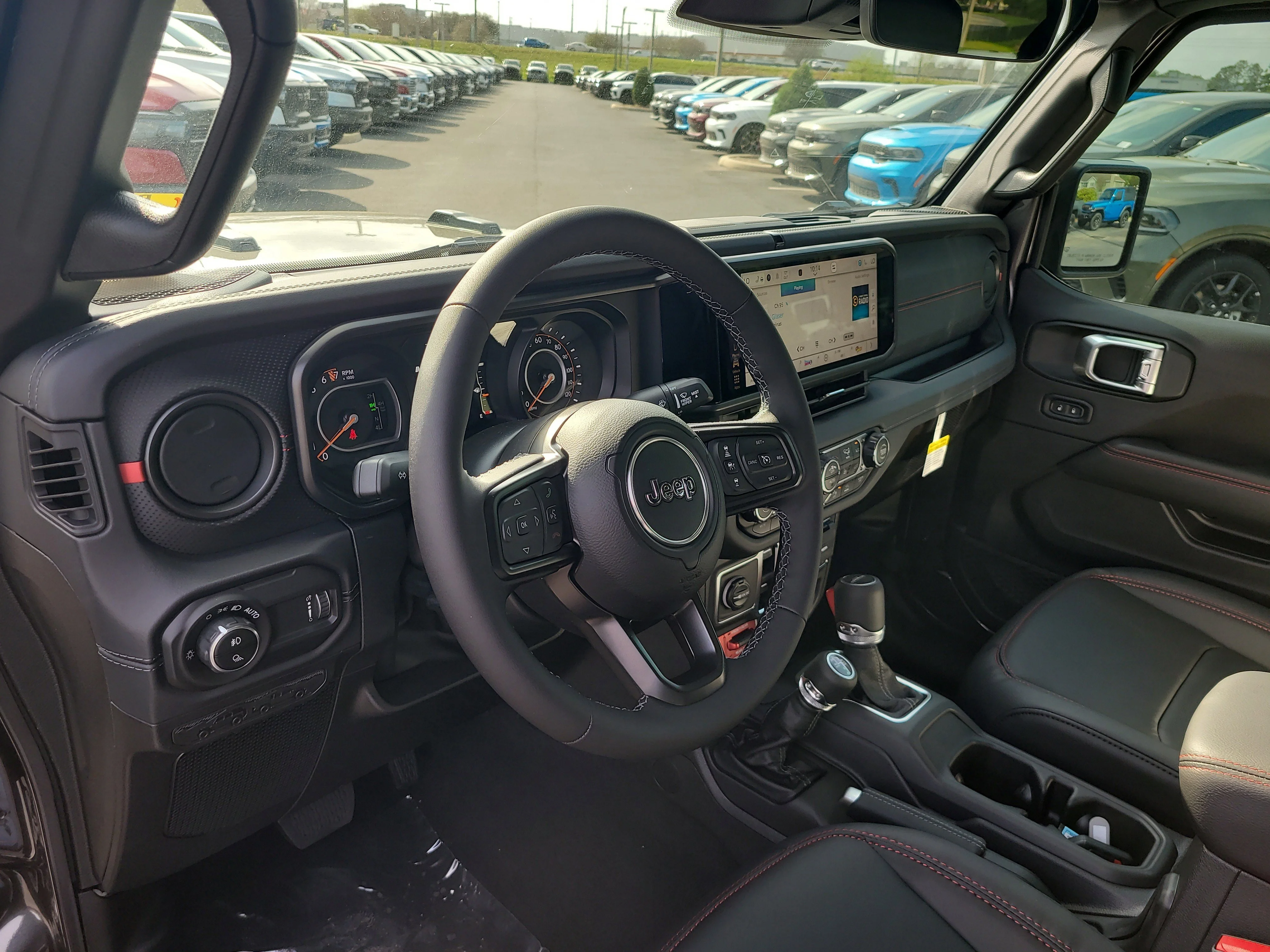 New 2026 Granite Crystal Metallic Clearcoat Jeep Rubicon X image 14