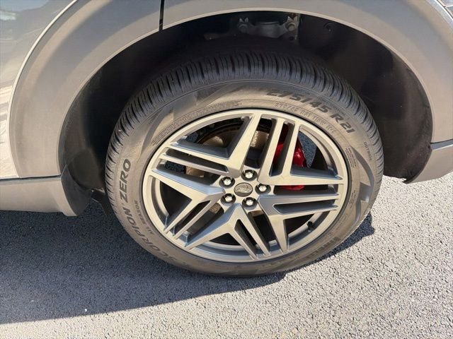 New 2026 Carbonized Gray Metallic Ford ST-Line image 6
