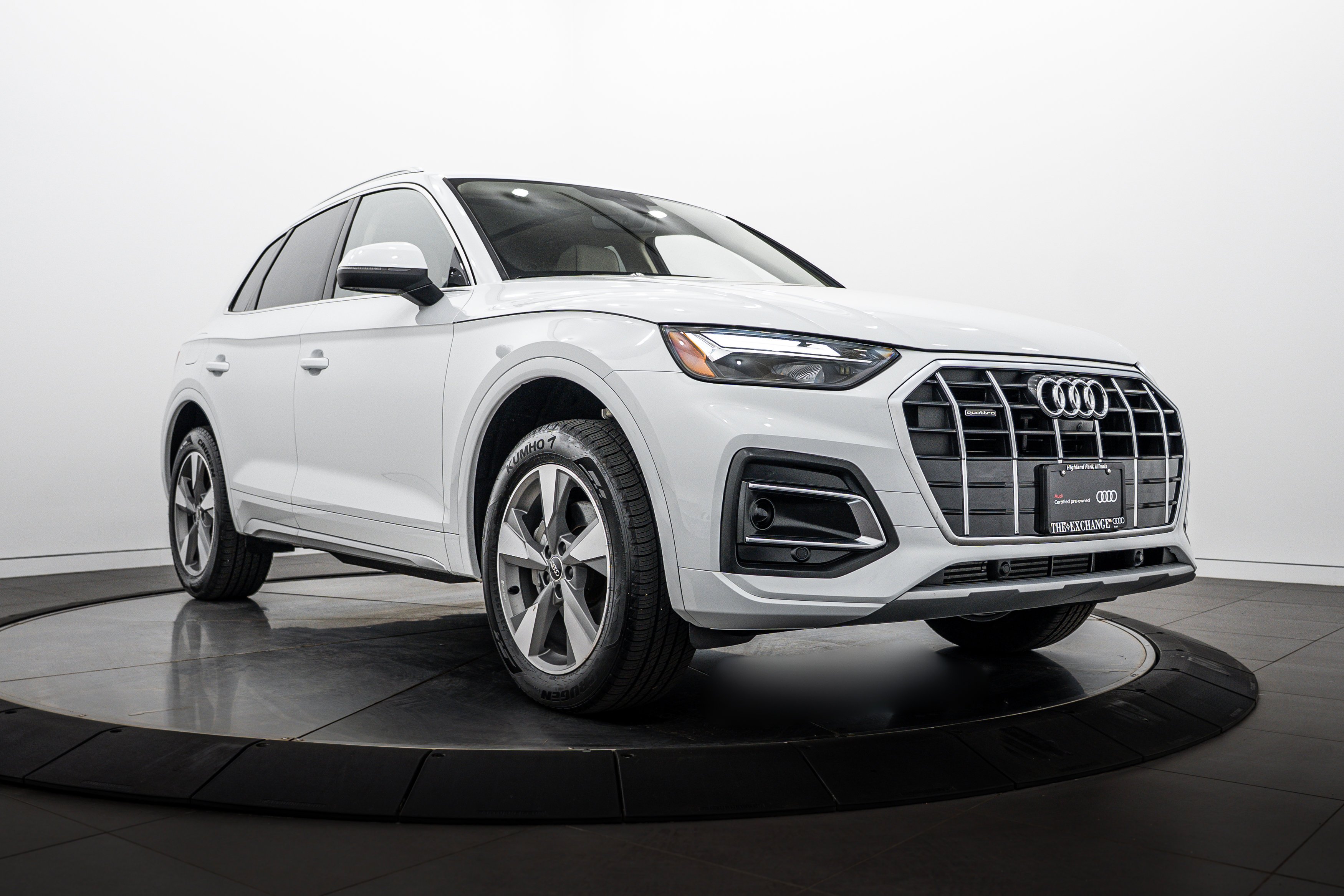 2025 Audi Q5 40 Premium Plus quattro's photo