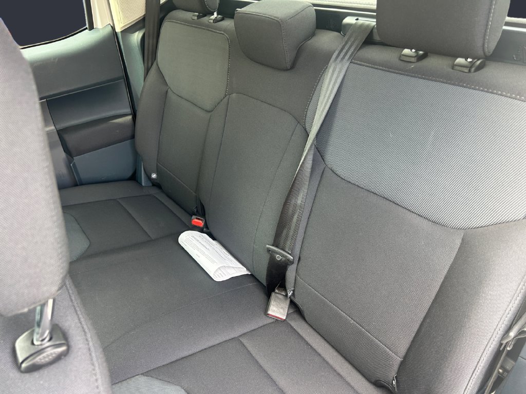 Used 2022 Oxford White Ford XL image 13