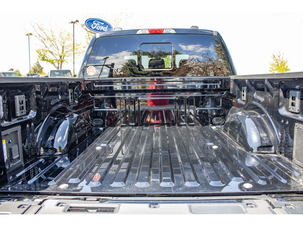 New 2026 AGATE BLACK METALLIC Ford Tremor image 12