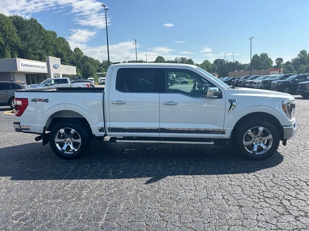 Used 2023 White Ford Lariat image 9
