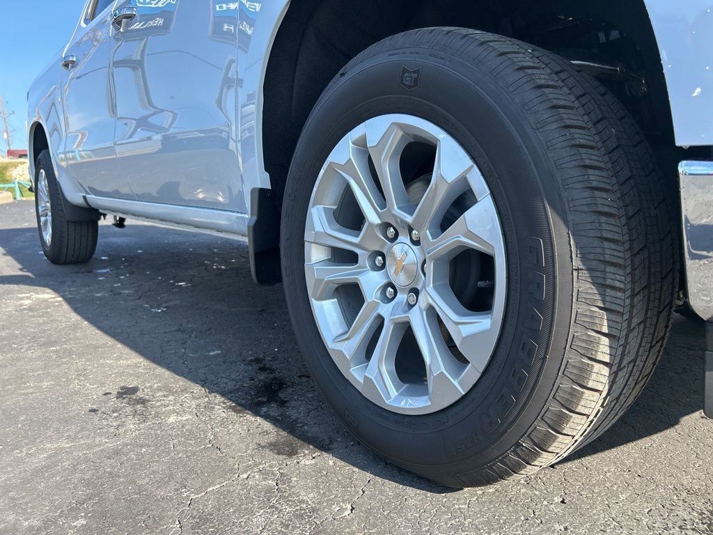 2026 Chevrolet Silverado 1500 LTZ - Photo 11