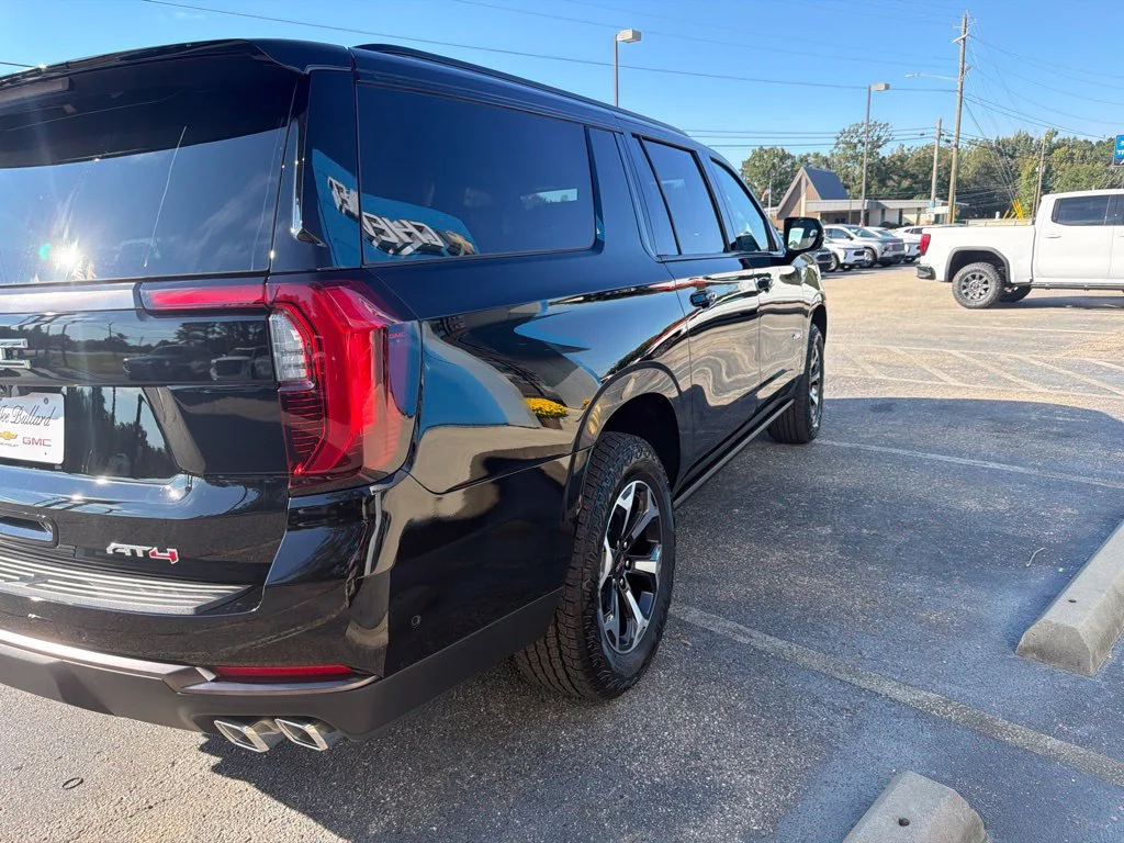 New 2026 Onyx Black GMC AT4 Ultimate image 5