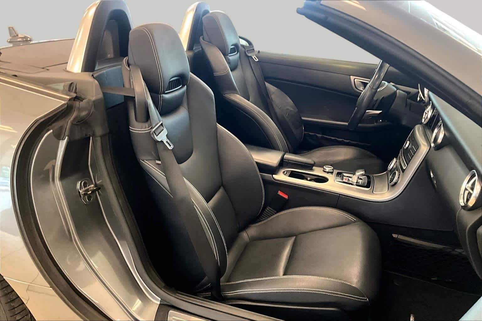 Used 2017 Selenite Grey Metallic Mercedes-Benz SLC 300 image 8