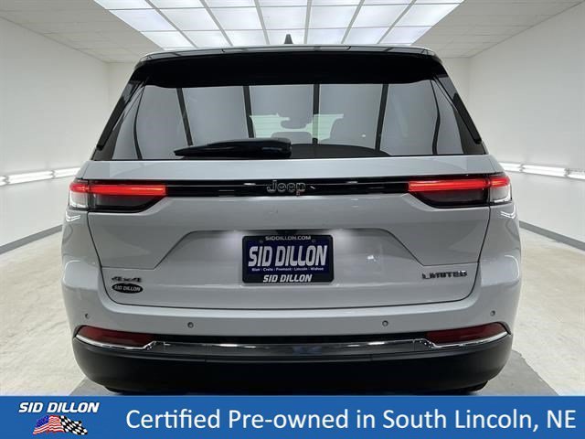 Used 2023 Bright White Clearcoat Jeep Limited image 4