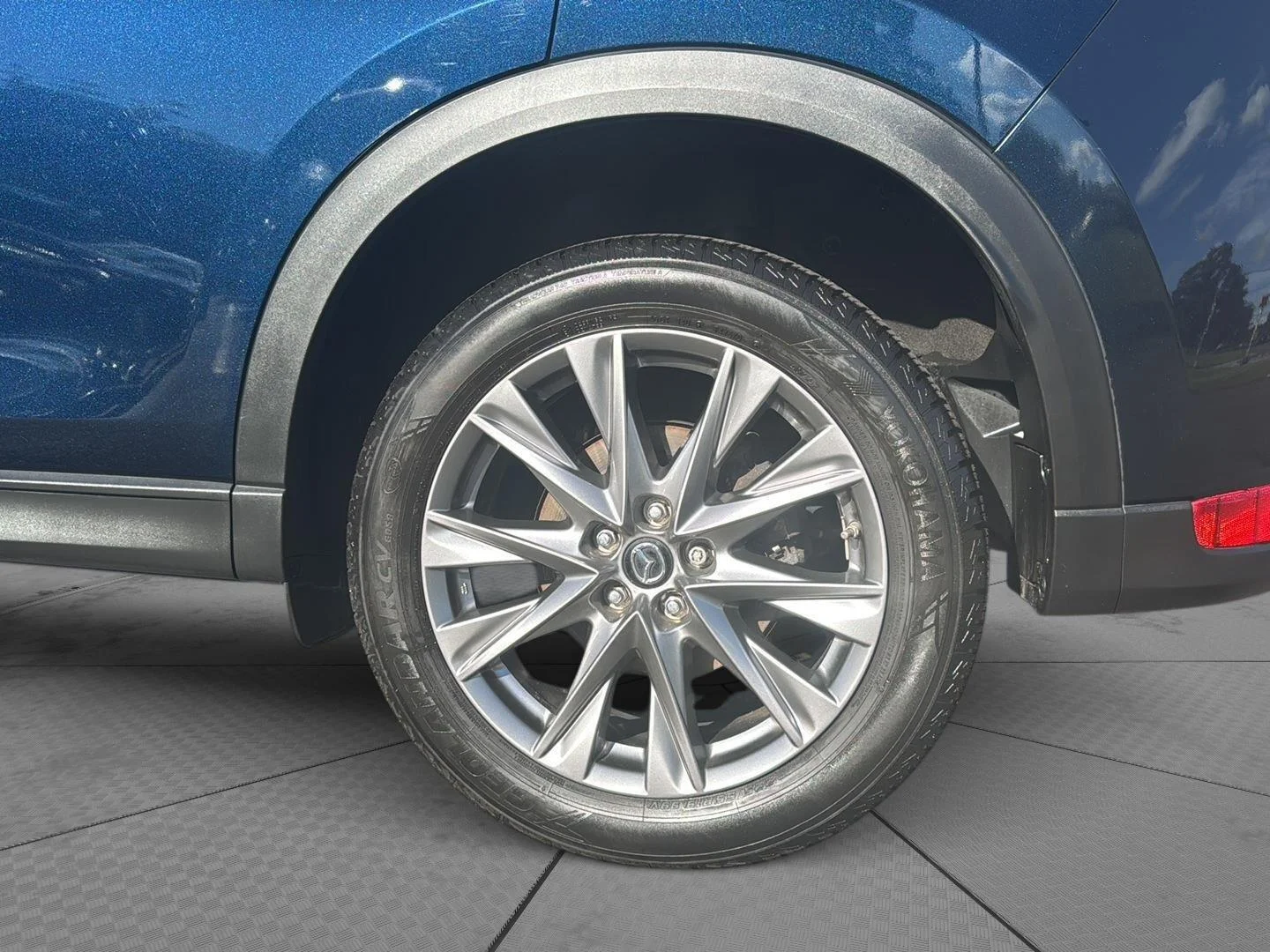 Used 2020 Deep Crystal Blue Mica Mazda Grand Touring image 12