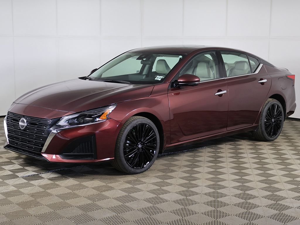 Used 2023 Red Nissan 2.5 SL image 9