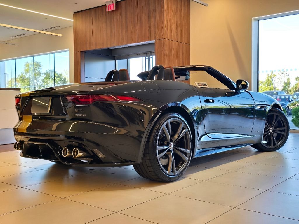 2024 Jaguar F-Type R75 - Photo 23
