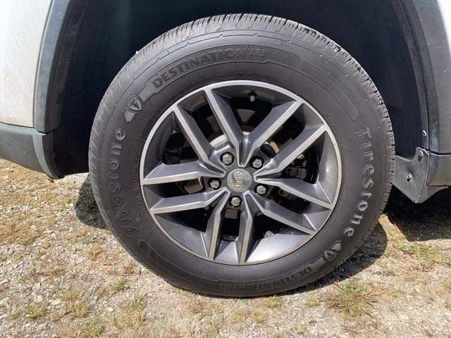 Used 2018 White Jeep Limited image 8