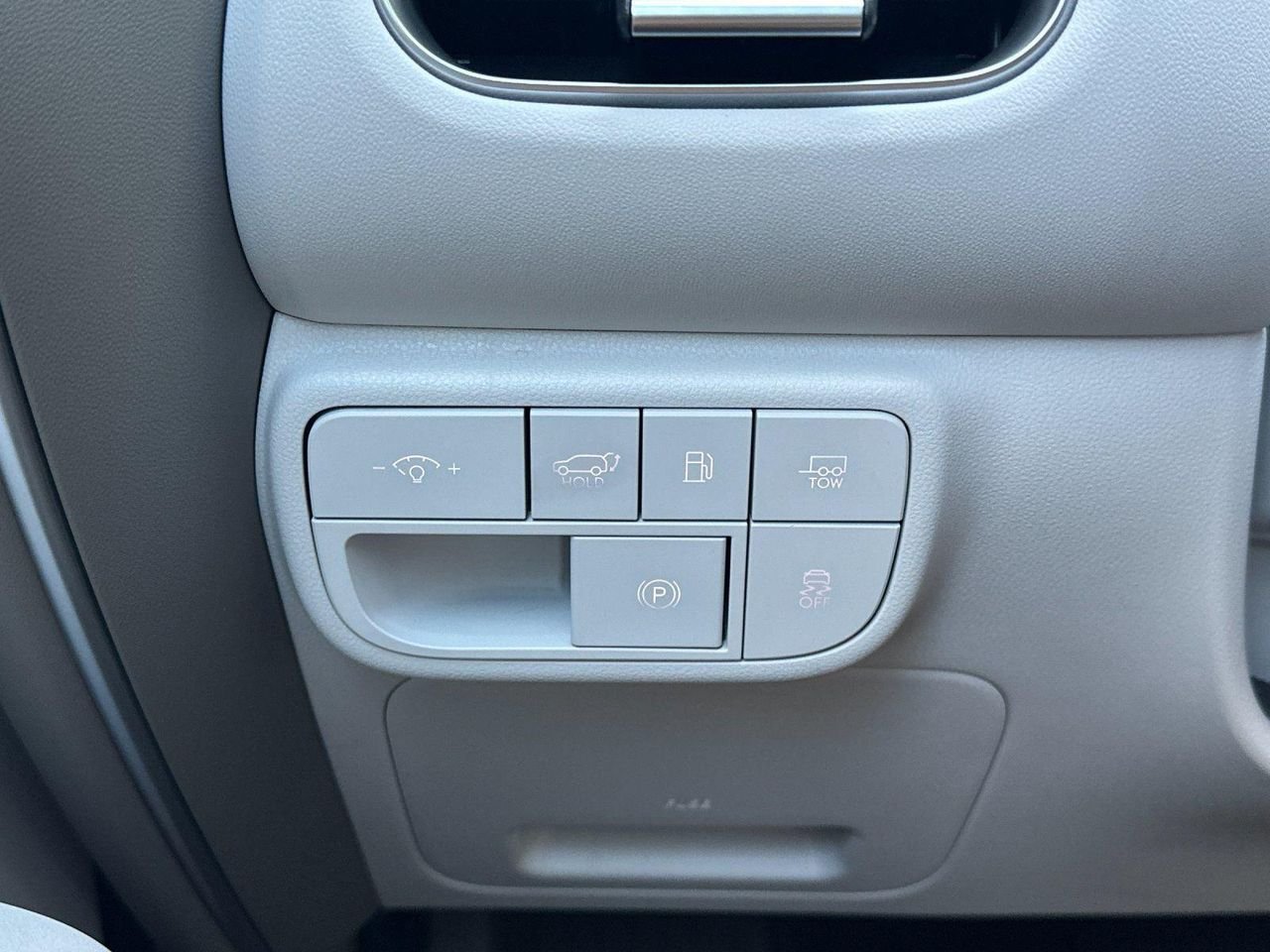 New 2026 White Hyundai SEL Premium 8P image 25