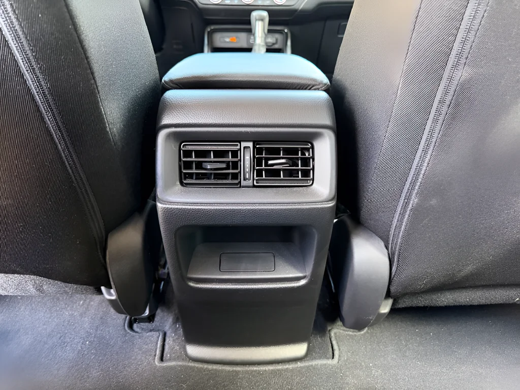Used 2024 Lunar Silver Metallic Honda LX image 12