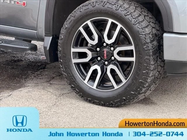 Used 2020 Gray GMC AT4 image 31