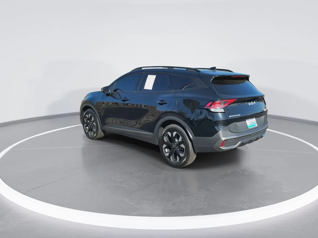 Used 2023 Black Kia X-Line image 6