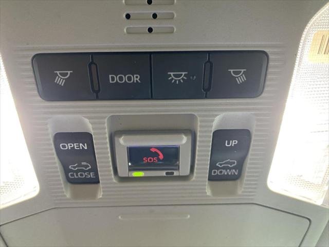 Certified Used 2024 MAGNETIC GRAY MET. Toyota  image 23