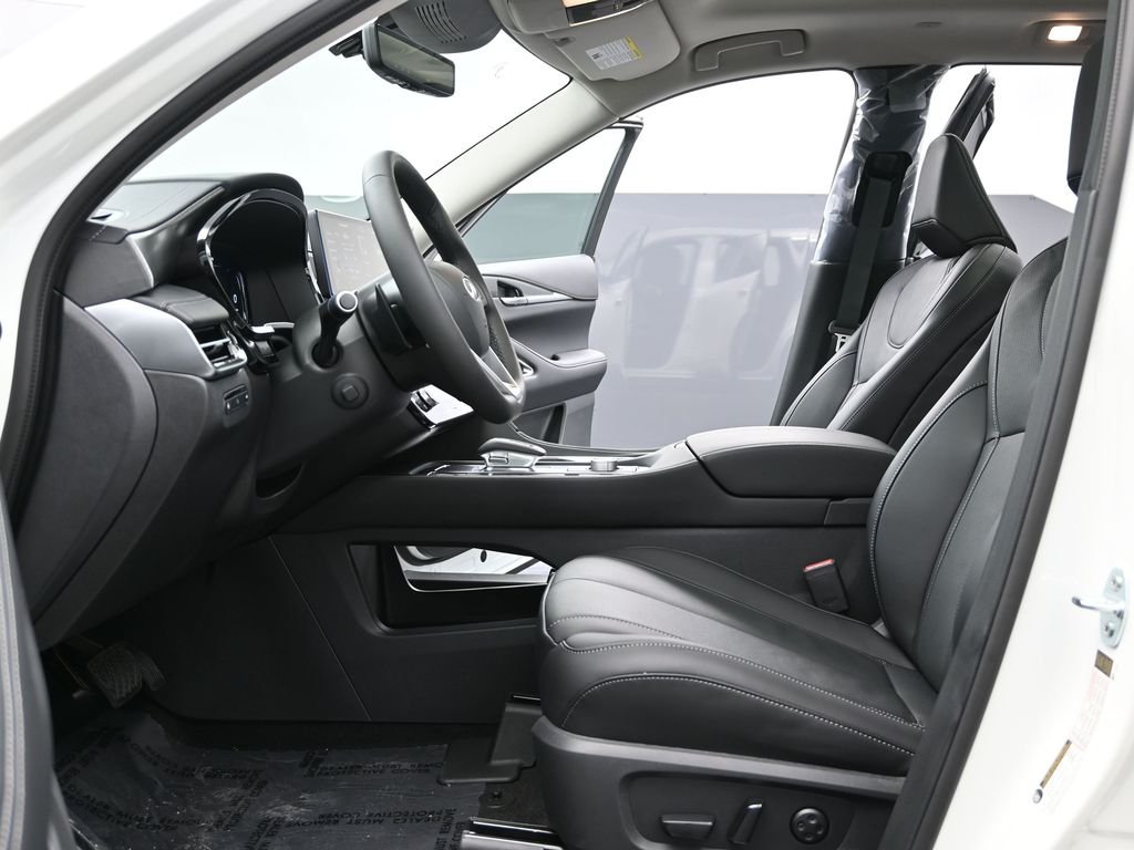2025 INFINITI QX60 LUXE - Photo 18