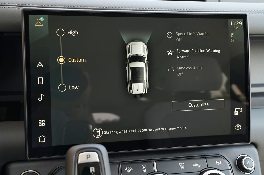 New 2026 Woolstone Green Land Rover X-Dynamic SE image 23