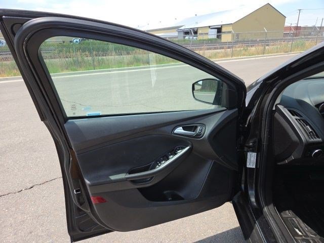 Used 2015 Black Ford SE image 10
