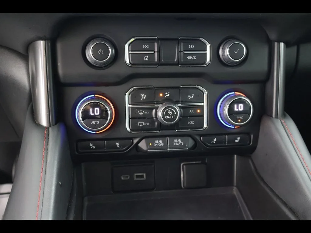 Used 2022 White Chevrolet RST image 15