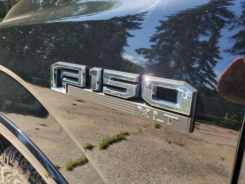 Used 2018 Black Ford  image 33