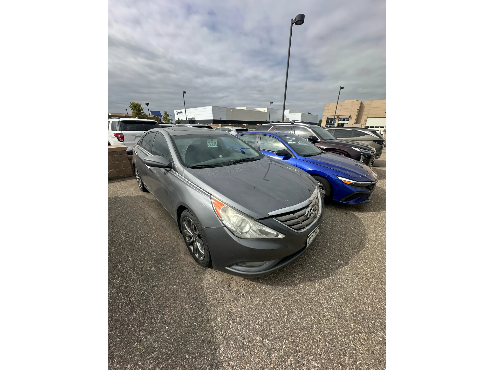 Used 2011 Harbor Gray Metallic Hyundai SE image 5